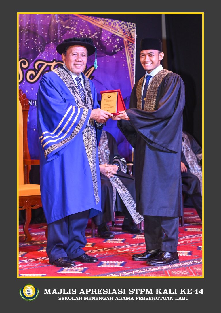 Gambar graduasi sekolah SMAP Labu SPM 2024